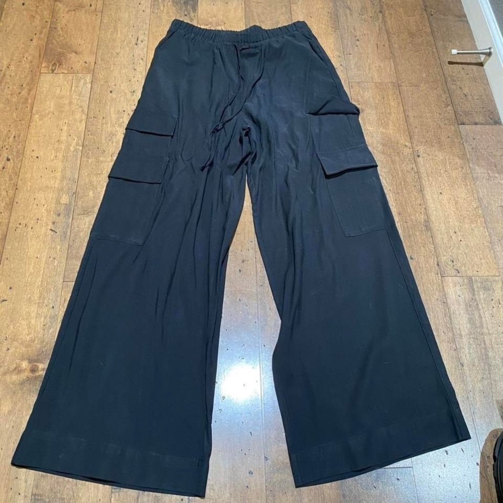 A New Day Black Wide Leg cargo pants Size M